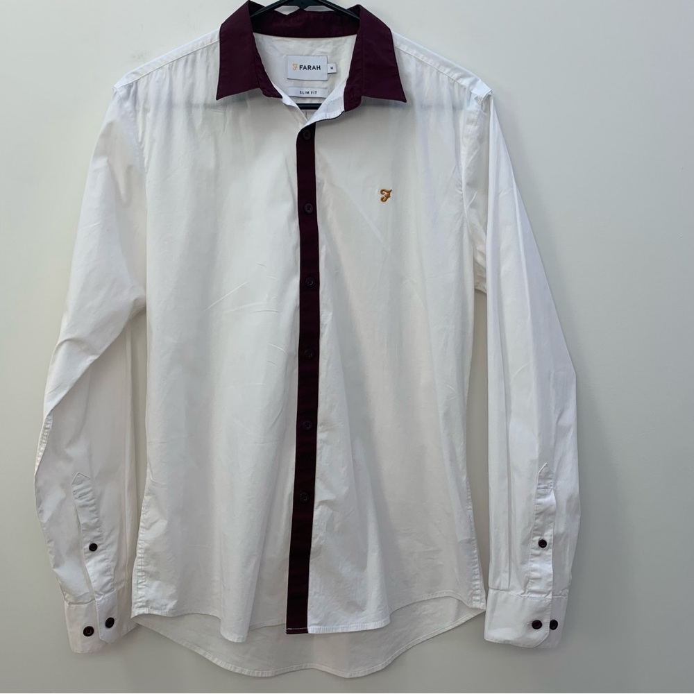 Farah Slim fit button down shirt Sz M white maroon collar